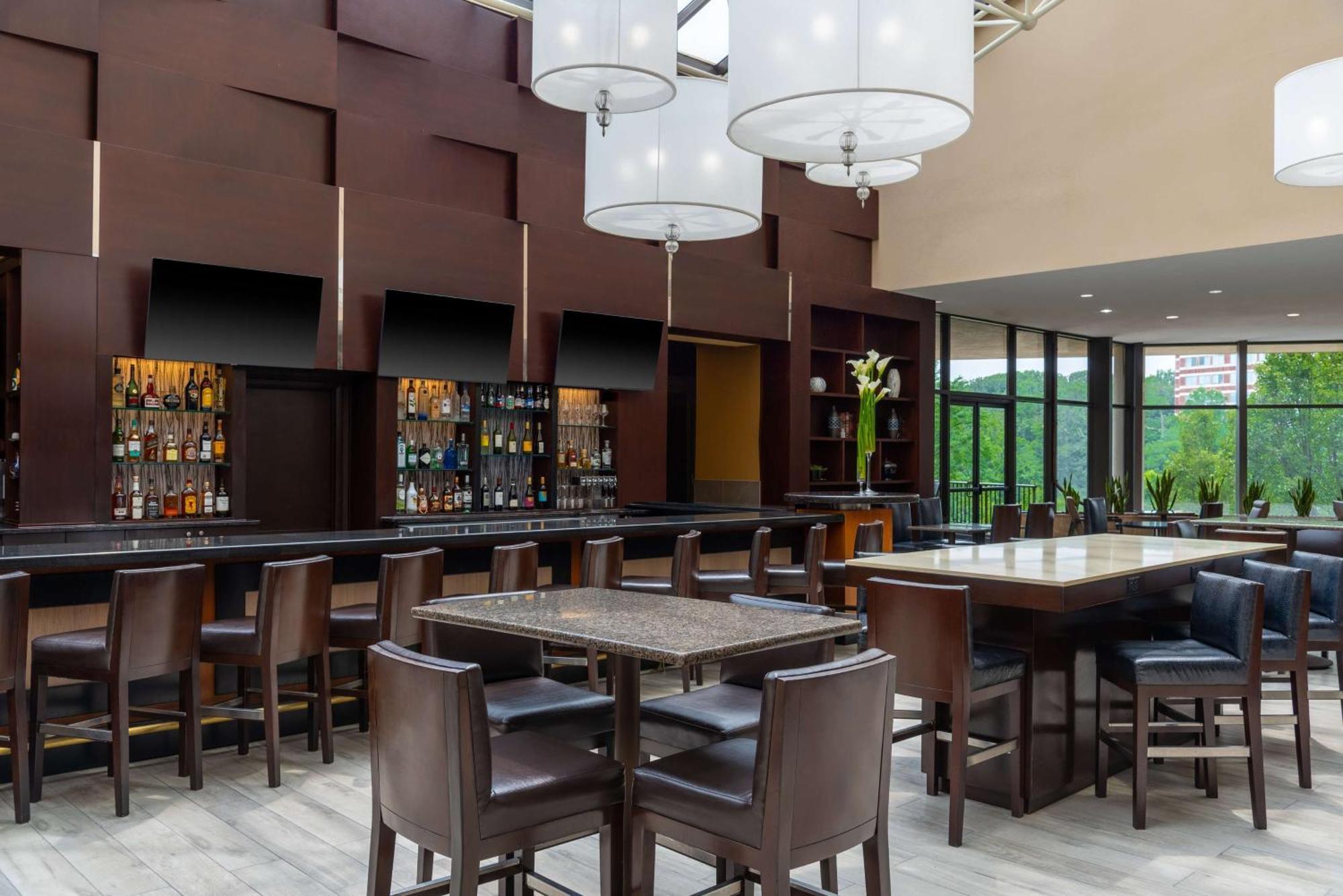 Hilton Alexandria Mark Center Esterno foto