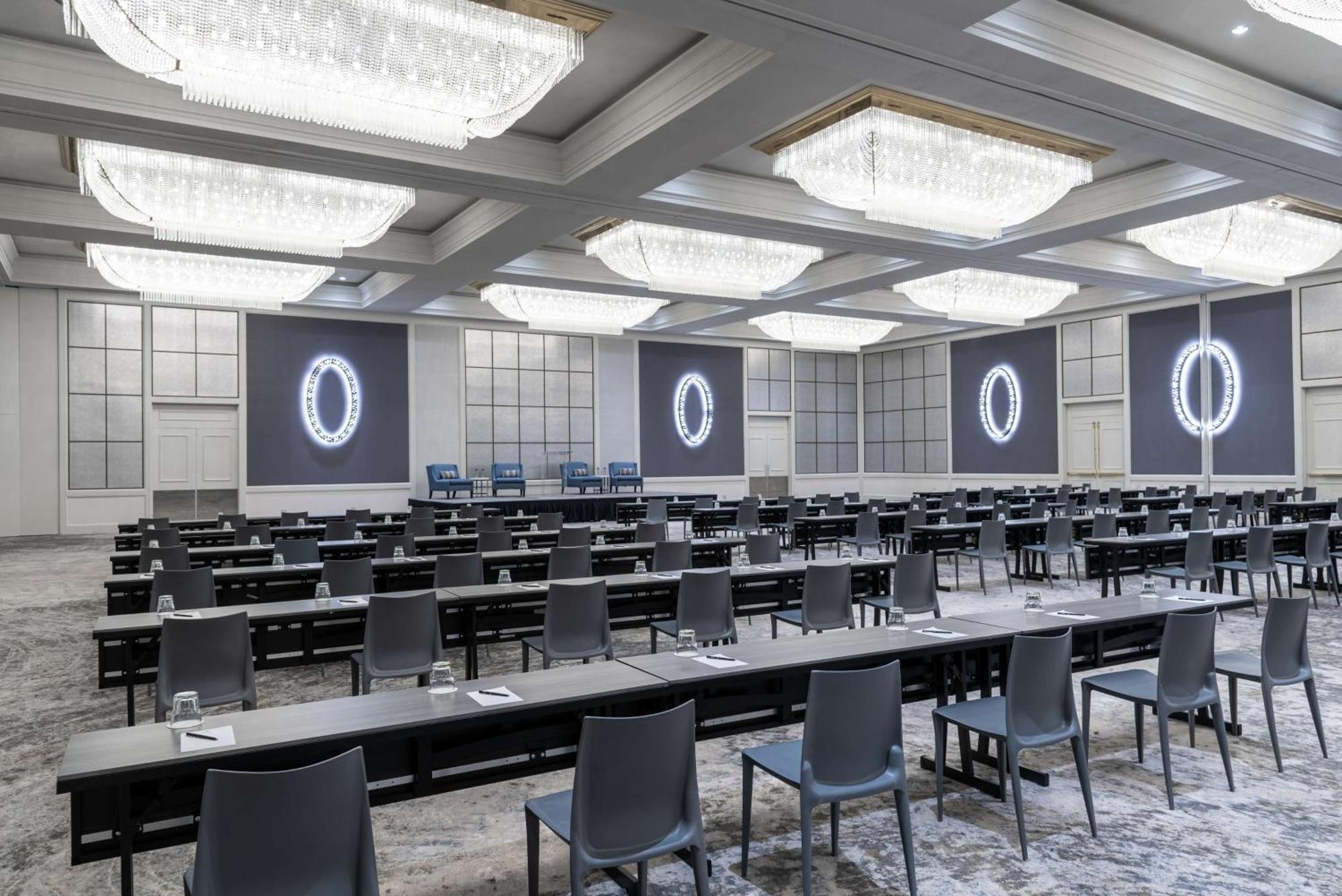 Hilton Alexandria Mark Center Esterno foto
