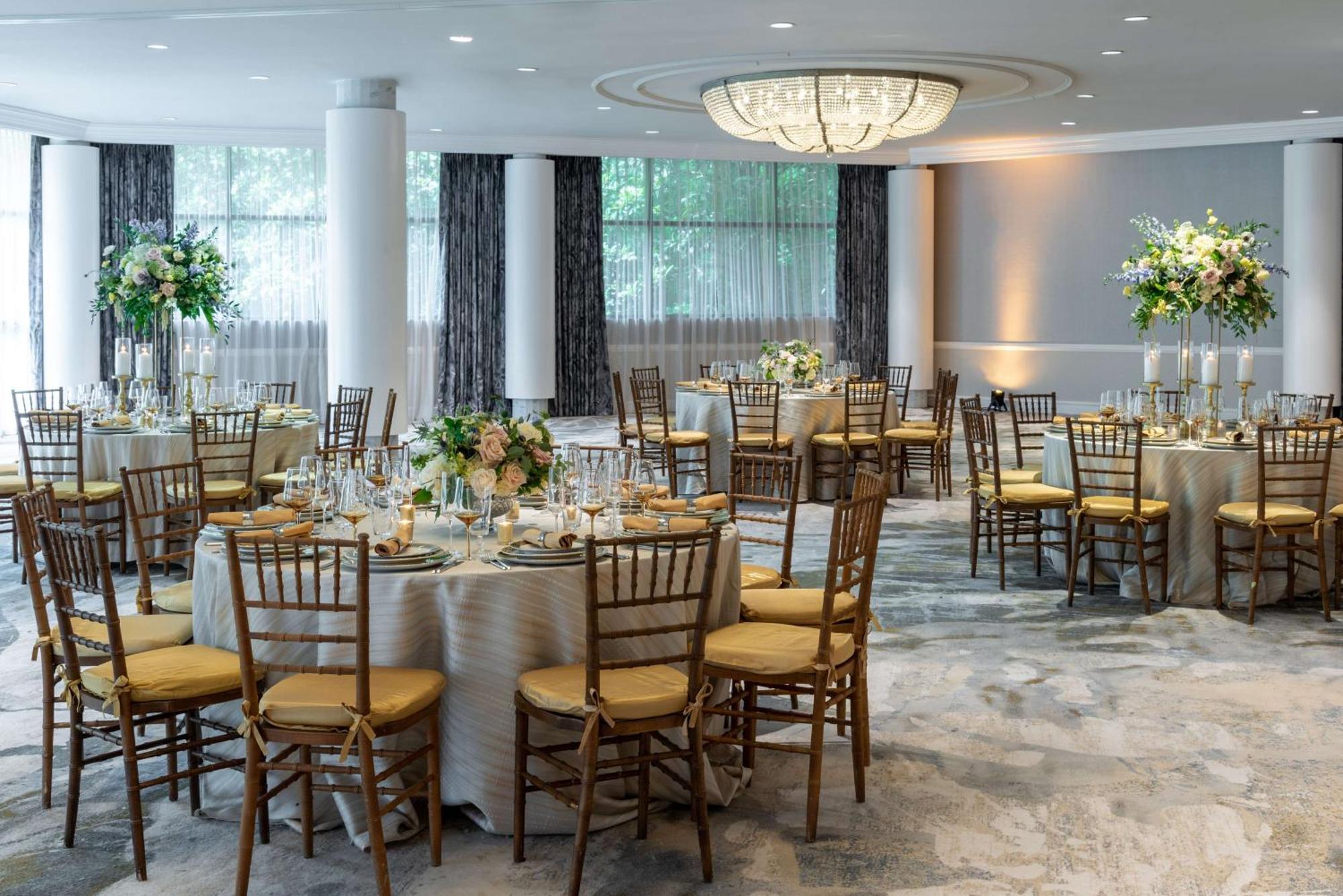 Hilton Alexandria Mark Center Esterno foto
