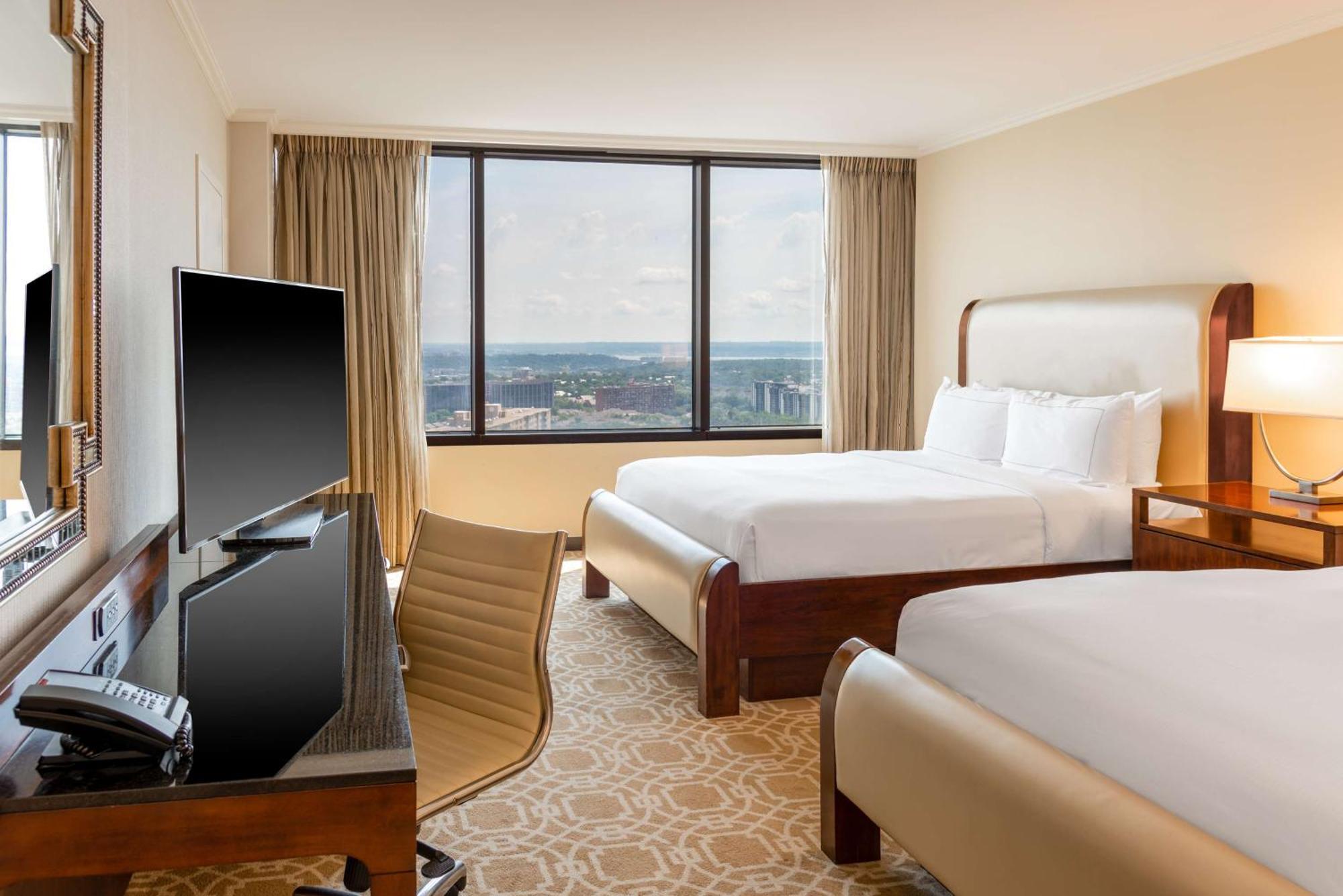 Hilton Alexandria Mark Center Esterno foto