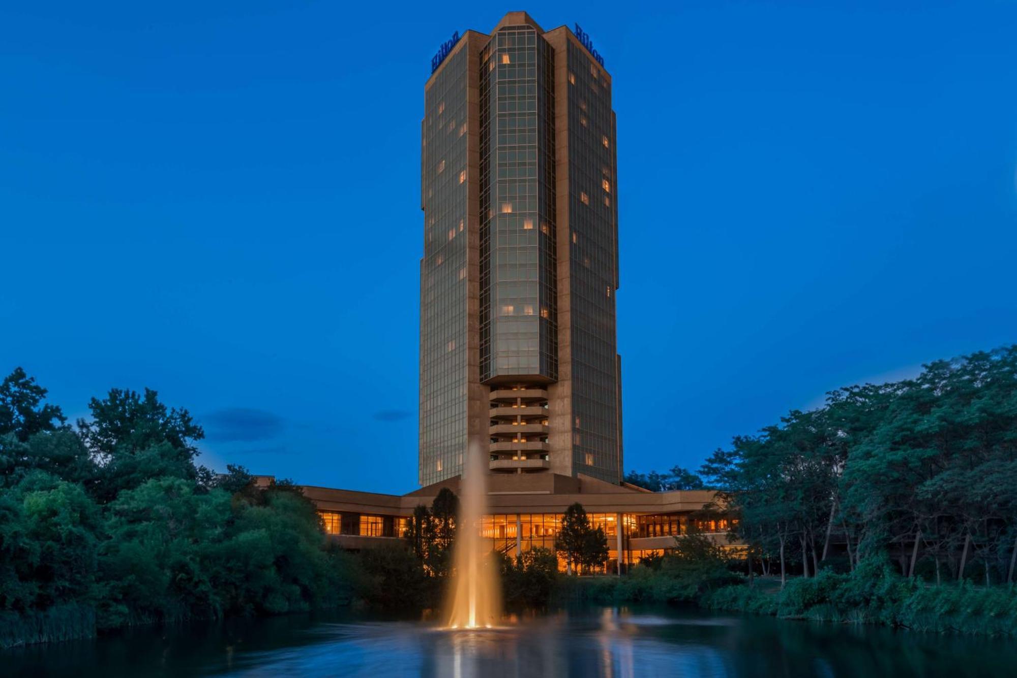 Hilton Alexandria Mark Center Esterno foto