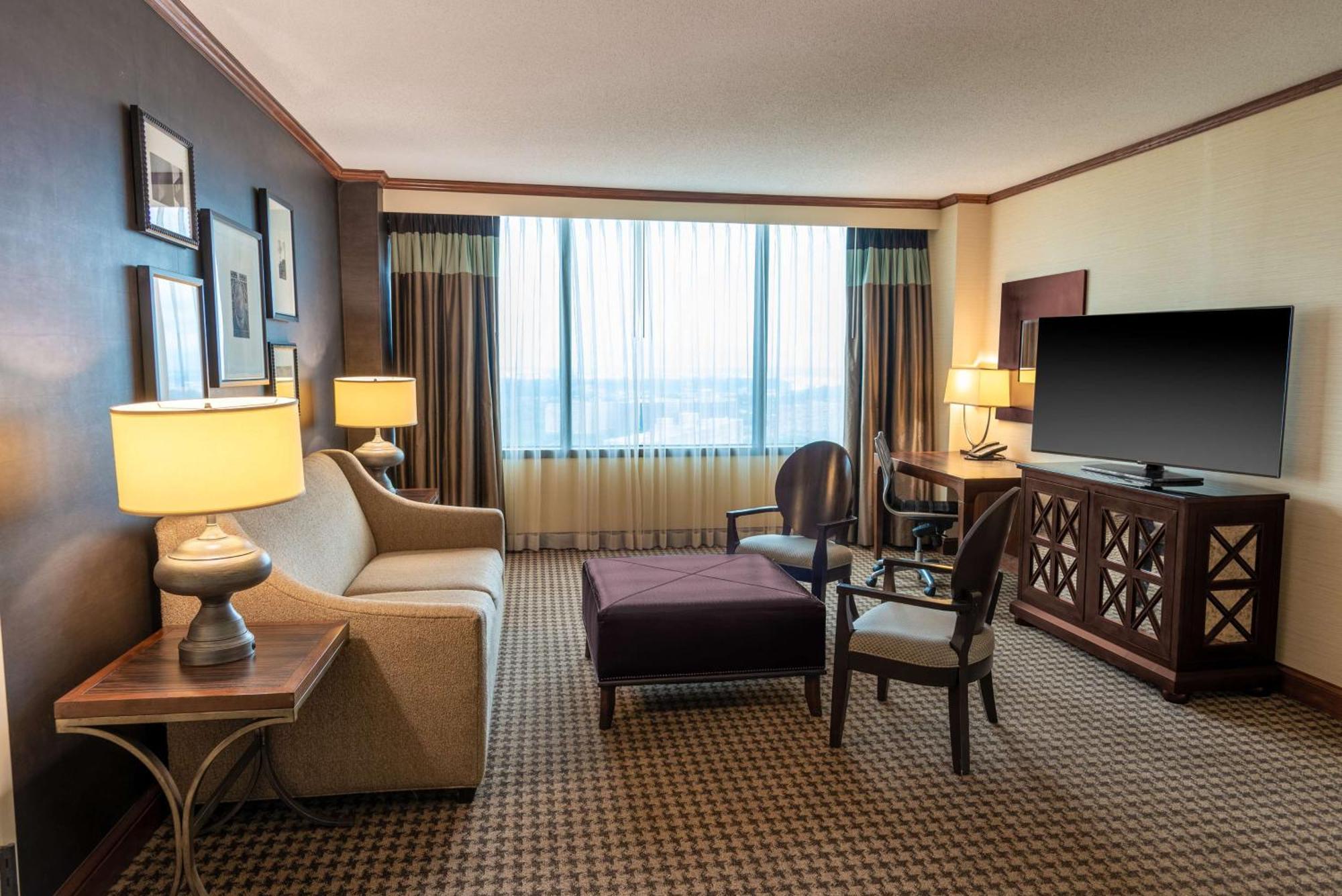 Hilton Alexandria Mark Center Esterno foto